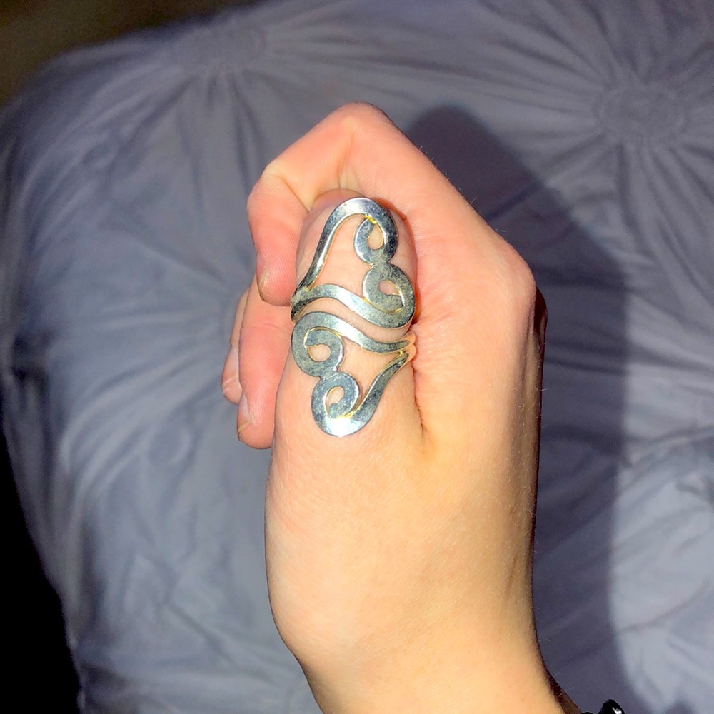 Ring, heart shaped
